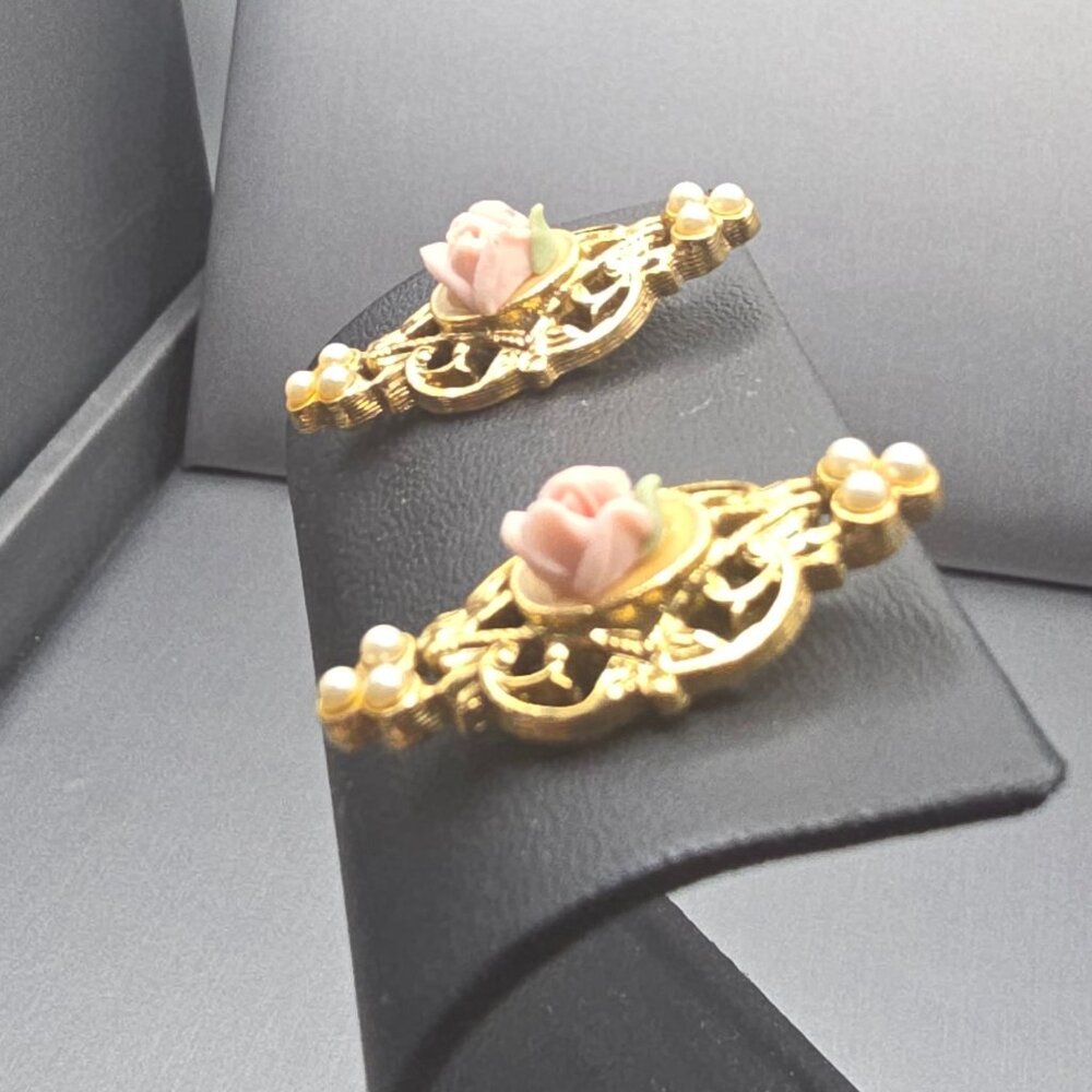 VTG Stone Like Rose & Faux Pearl Earrings Gold Tone 1.25" Victorian Revival - Picture 2 of 5